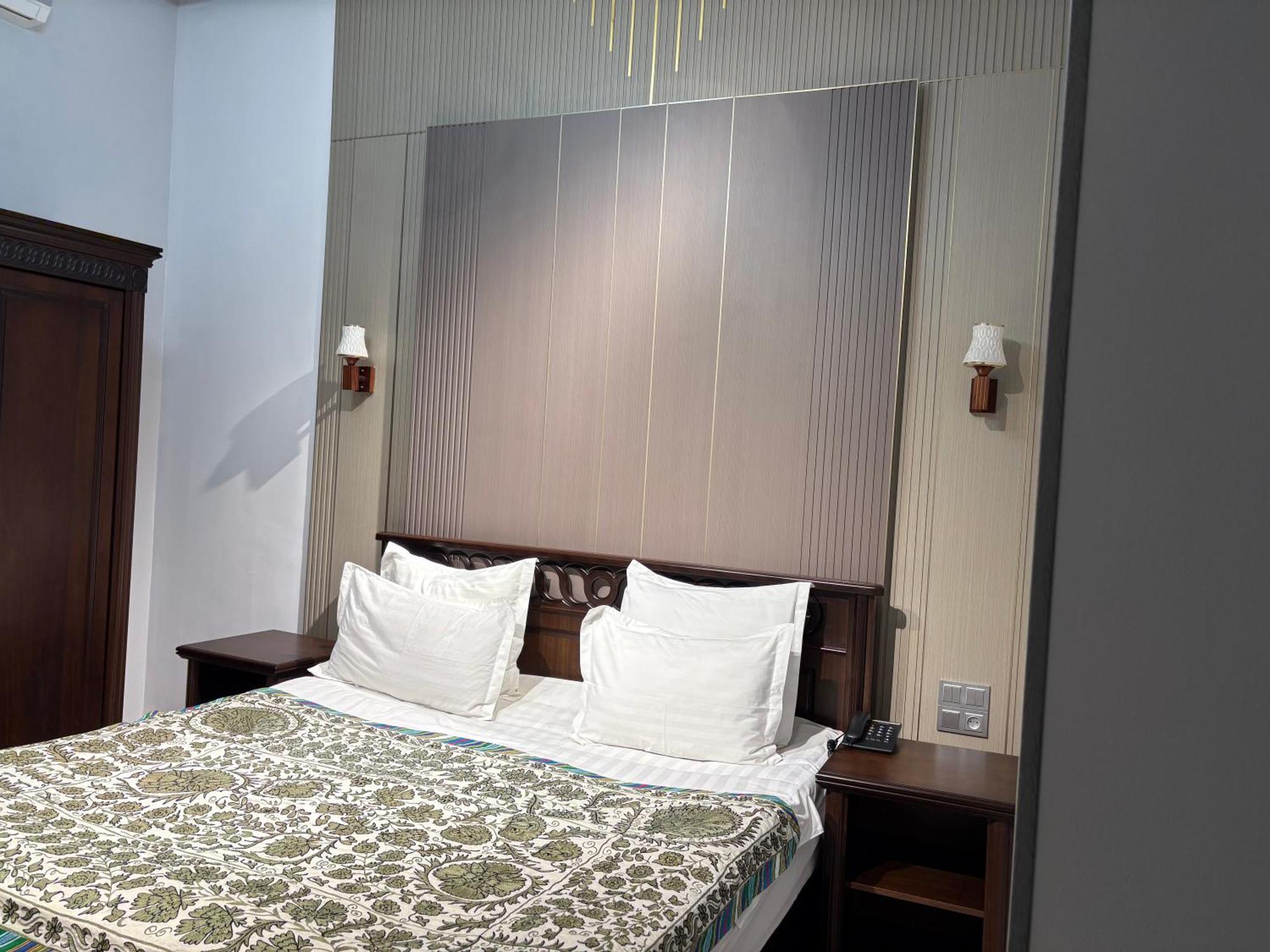 Boulevard Palace Hotel ซามาร์คันด์ ภายนอก รูปภาพ