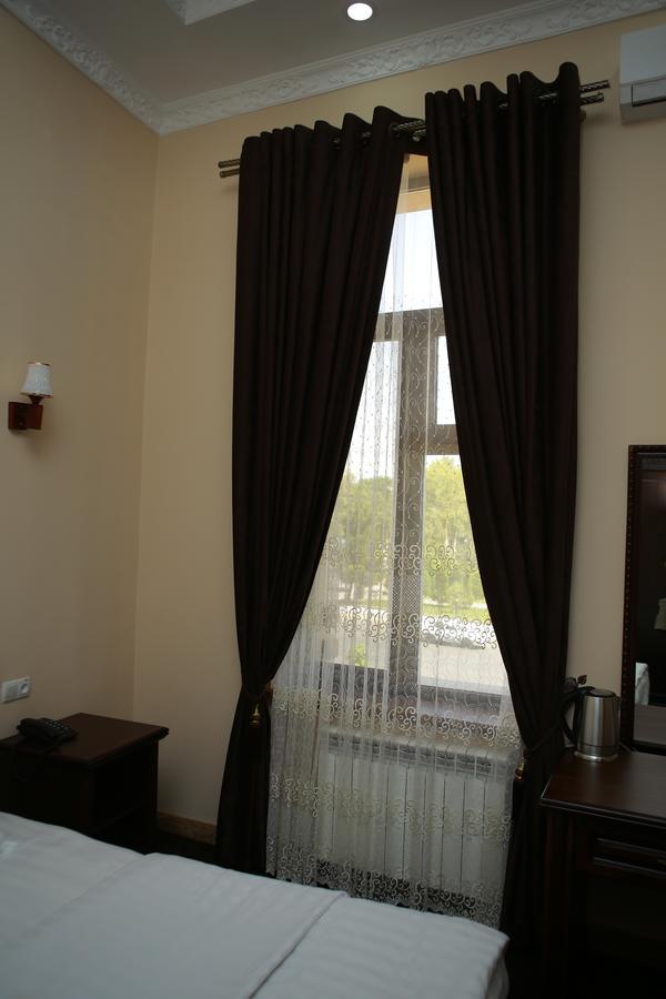 Boulevard Palace Hotel ซามาร์คันด์ ภายนอก รูปภาพ