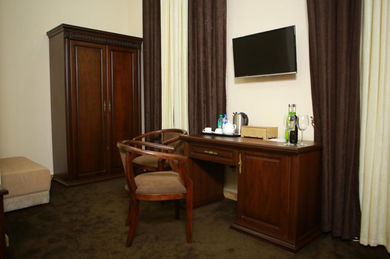 Boulevard Palace Hotel ซามาร์คันด์ ภายนอก รูปภาพ